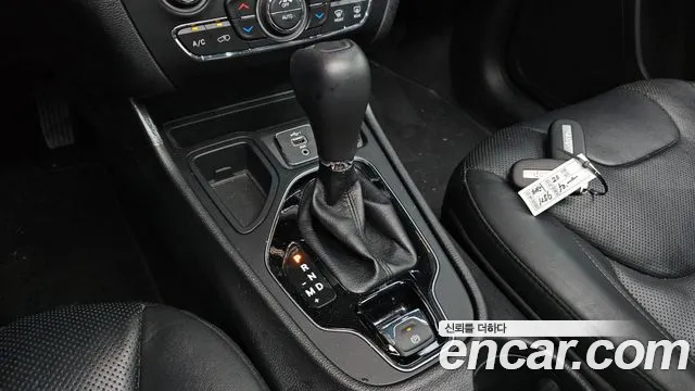 Jeep Cherokee 2020 thumb 9