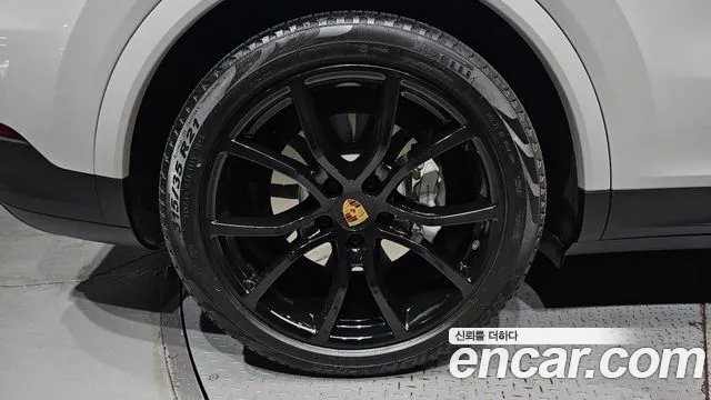 Porsche Cayenne 2020 thumb 5