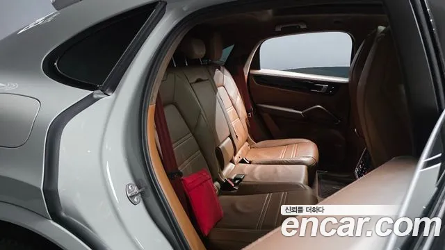 Porsche Cayenne 2020 thumb 11