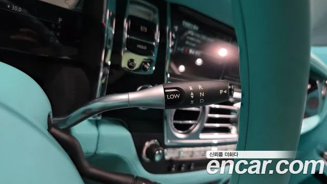 Rolls-Royce Ghost 2019 thumb 9