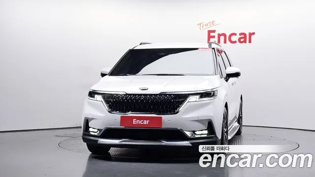 Kia Carnival 2021 thumb 2