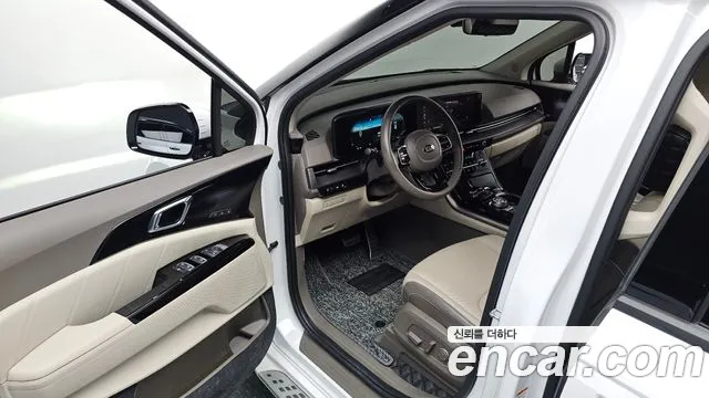 Kia Carnival 2021 thumb 10