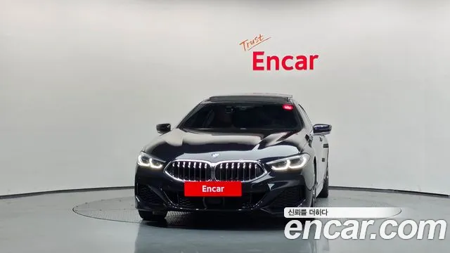 BMW 8 серии 2021 thumb 3