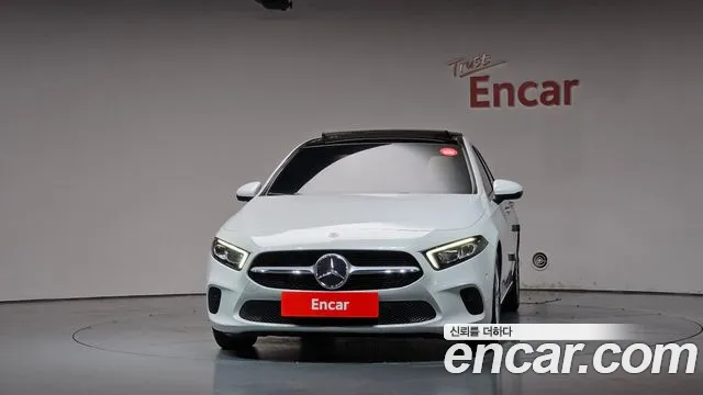 Mercedes-Benz A-Класс 2020 thumb 3