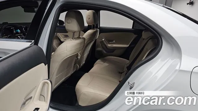 Mercedes-Benz A-Класс 2020 thumb 12