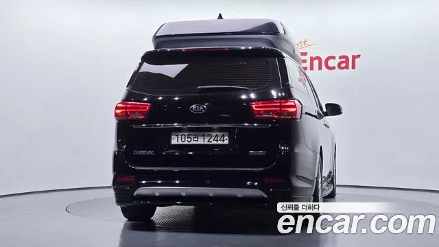 Kia Carnival 2018 thumb 4