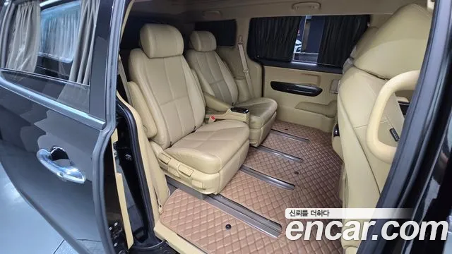 Kia Carnival 2018 thumb 12