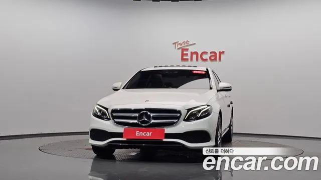 Mercedes-Benz E-Класс 2018 thumb 2