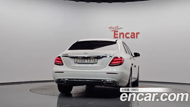 Mercedes-Benz E-Класс 2018 thumb 3