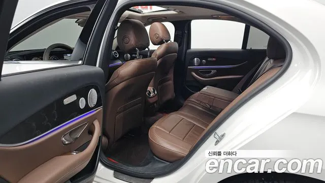 Mercedes-Benz E-Класс 2018 thumb 11