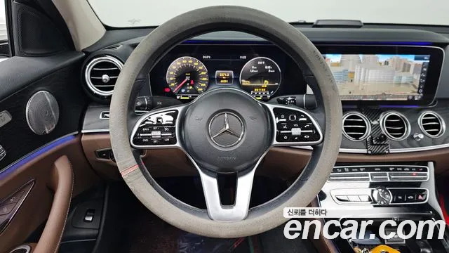 Mercedes-Benz E-Класс 2018 thumb 12