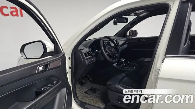 KG_Mobility_Ssangyong Rexton 2023 thumb 9
