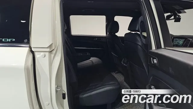 KG_Mobility_Ssangyong Rexton 2023 thumb 10