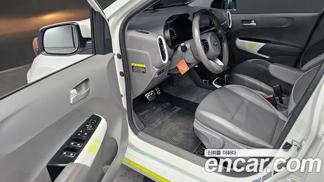 Kia Morning 2017 thumb 10