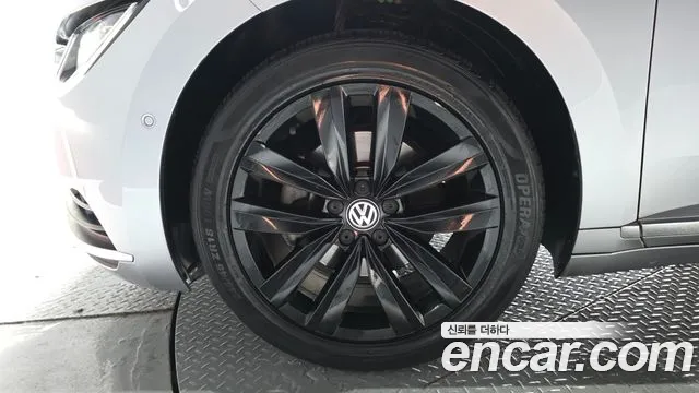 Volkswagen Arteon 2019 thumb 5