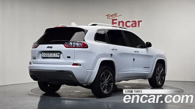 Jeep Cherokee 2019 thumb 2