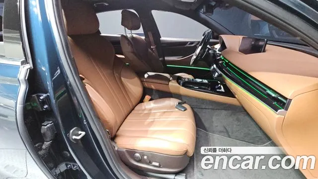 Genesis G80 2020 thumb 11