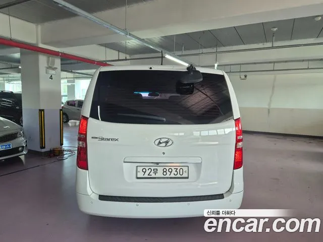 Hyundai Starex 2016 thumb 4