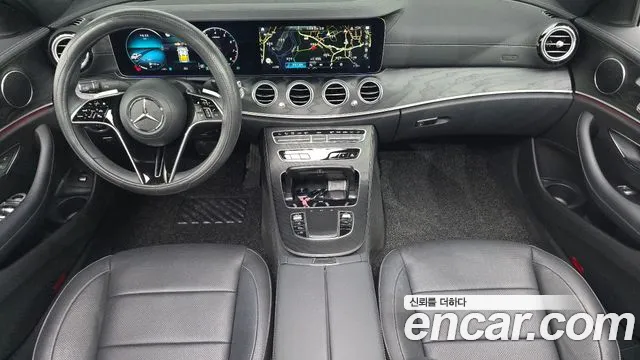 Mercedes-Benz E-Класс 2023 thumb 7