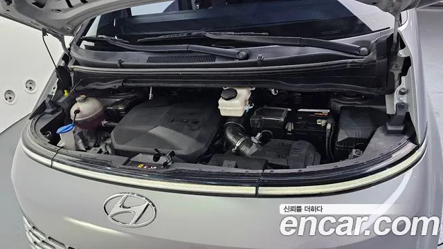 Hyundai Staria 2021 thumb 5