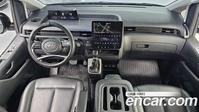 Hyundai Staria 2021 thumb 6