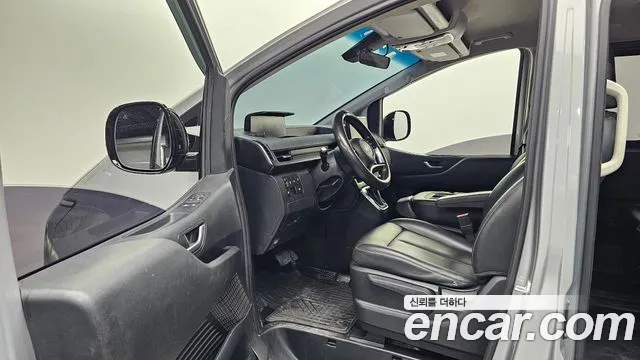 Hyundai Staria 2021 thumb 9