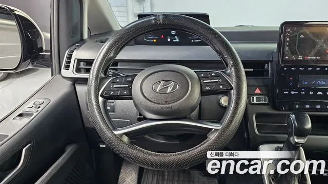 Hyundai Staria 2021 thumb 12