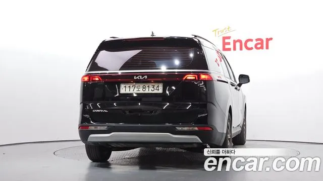 Kia Carnival 2022 thumb 4