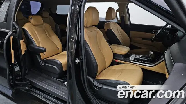 Kia Carnival 2022 thumb 11
