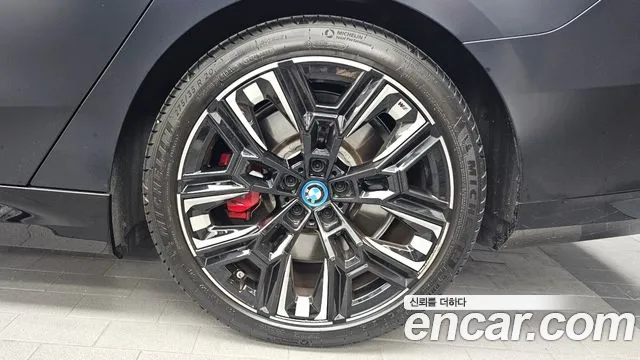BMW i5 2024 thumb 5