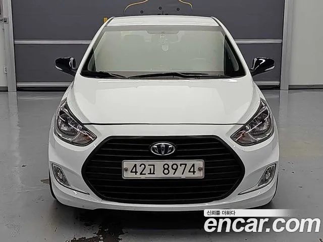 Hyundai Accent 2011 thumb 2