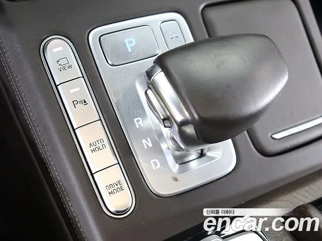Genesis G90 2020 thumb 9