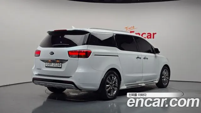 Kia Carnival 2014 thumb 2