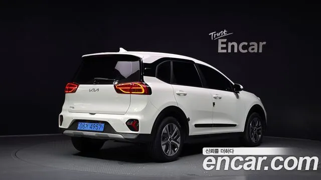 Kia Niro 2022 thumb 2
