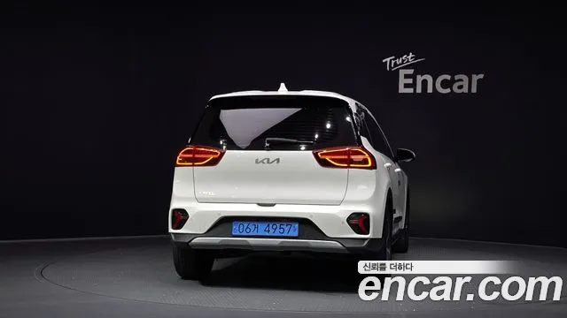 Kia Niro 2022 thumb 4
