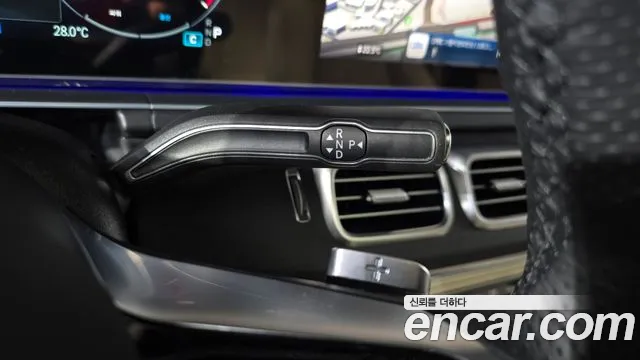 Mercedes-Benz GLS 2025 thumb 9