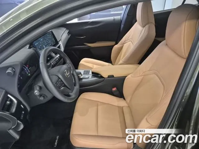 Lexus UX 2025 thumb 10