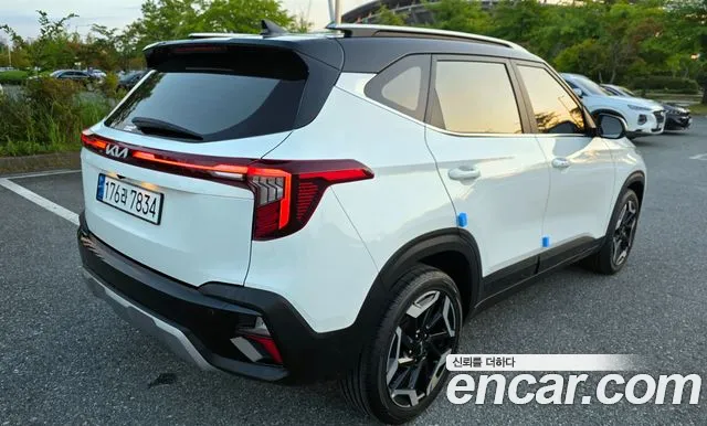 Kia Seltos 2024 thumb 2