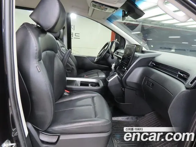 Hyundai Staria 2022 thumb 7