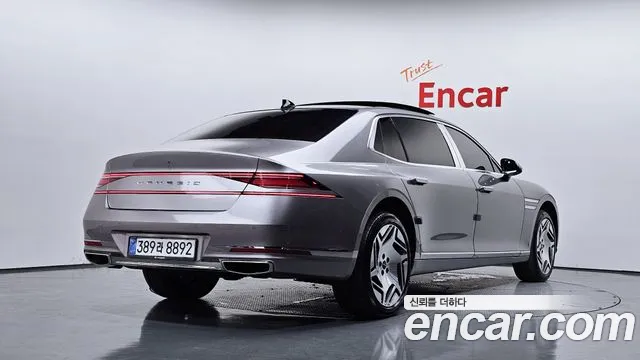 Genesis G90 2023 thumb 2