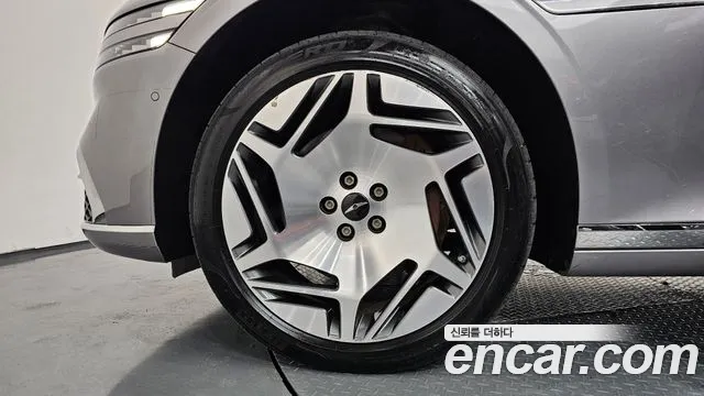 Genesis G90 2023 thumb 5