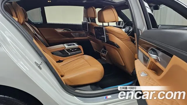 BMW 7 серии 2022 thumb 10
