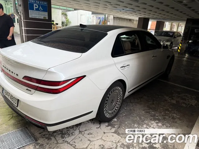 Genesis G90 2021 thumb 2