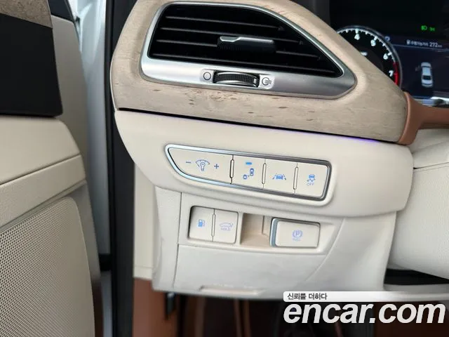 Genesis G90 2021 thumb 10