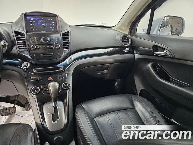 Chevrolet Orlando 2012 thumb 10