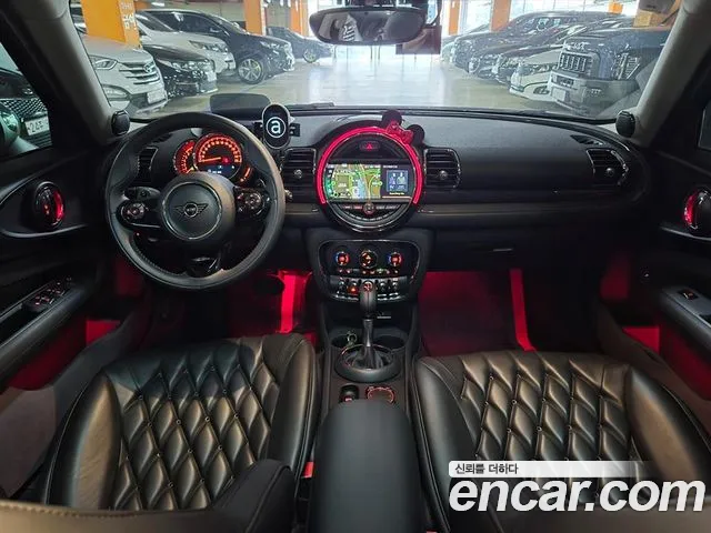 Mini Clubman 2019 thumb 9