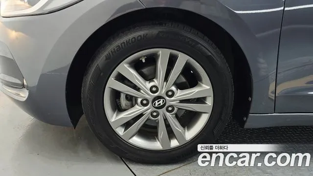 Hyundai Avante 2016 thumb 5