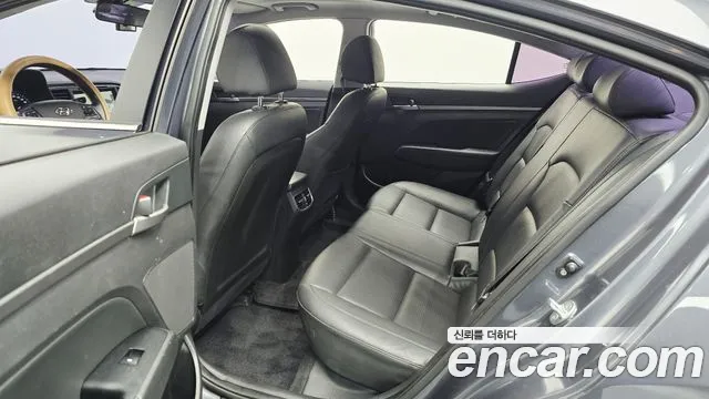 Hyundai Avante 2016 thumb 12