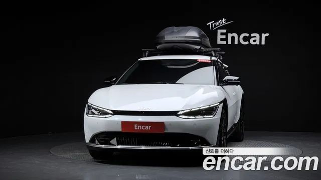 Kia EV6 2023 thumb 2