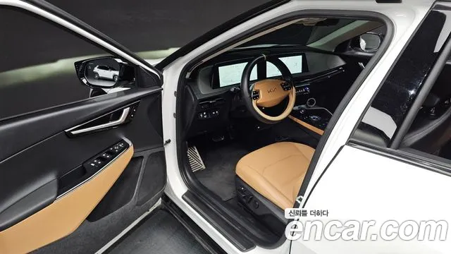 Kia EV6 2023 thumb 10
